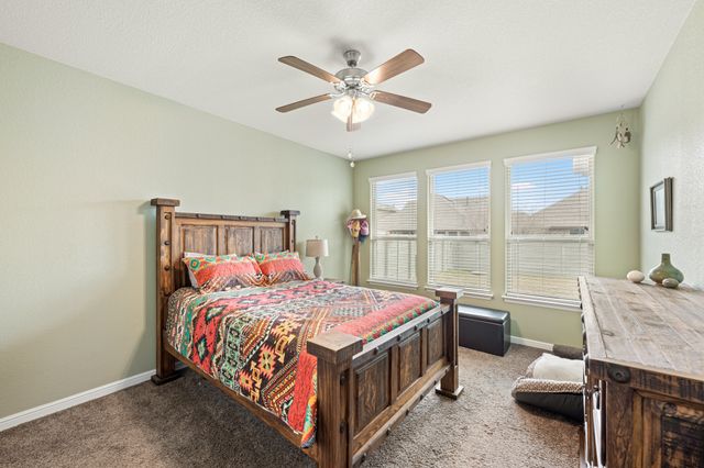 916 Falcon Road, Argyle, TX 76226