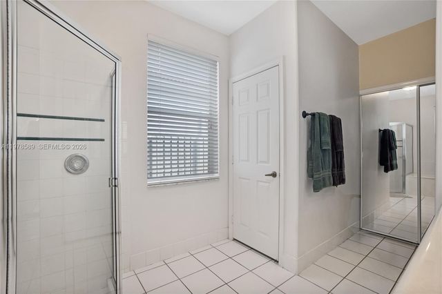 5297 SW 34th Way, Hollywood, FL 33312