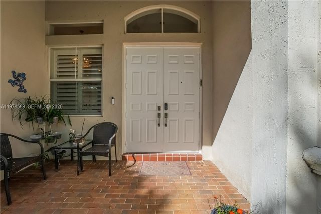 5297 SW 34th Way, Hollywood, FL 33312