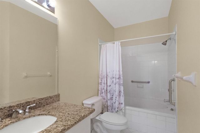 4652 SW 13th Street, Deerfield Beach, FL 33442