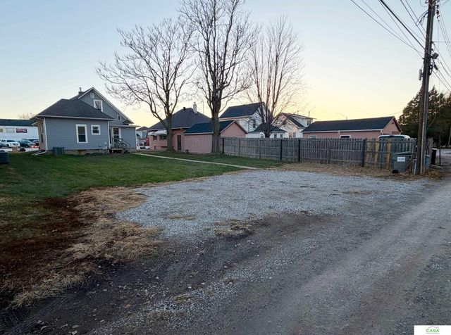 4834 Adams Street, Lincoln, NE 68504