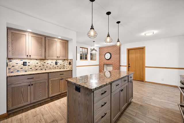 2736 Shamrock DRIVE, Mount Pleasant, WI 53406