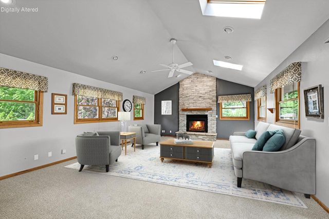 2736 Shamrock DRIVE, Mount Pleasant, WI 53406