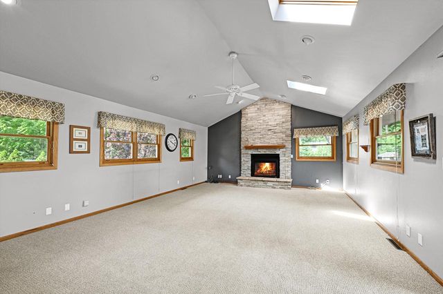 2736 Shamrock DRIVE, Mount Pleasant, WI 53406