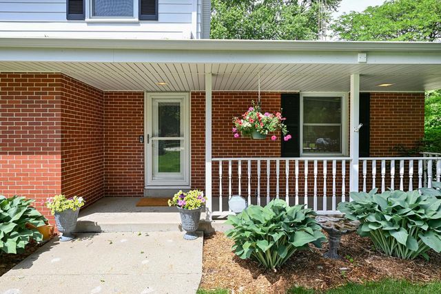 2736 Shamrock DRIVE, Mount Pleasant, WI 53406