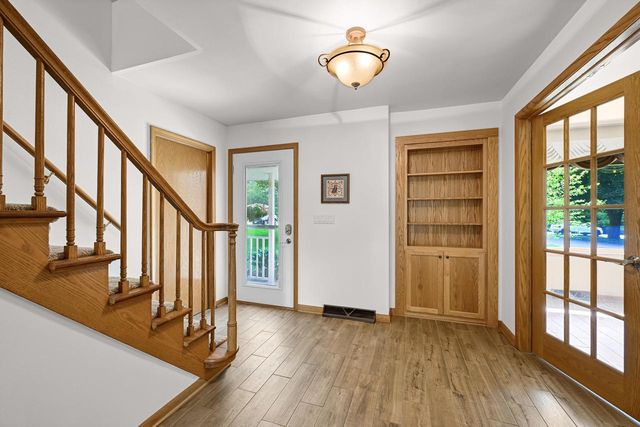 2736 Shamrock DRIVE, Mount Pleasant, WI 53406