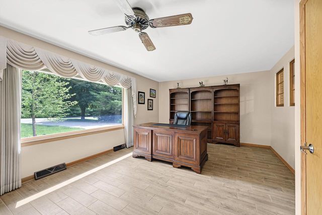 2736 Shamrock DRIVE, Mount Pleasant, WI 53406