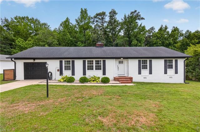 1621 Ronald DR, Suffolk, VA 23434