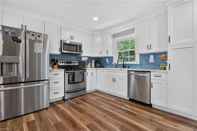 1621 Ronald DR, Suffolk, VA 23434