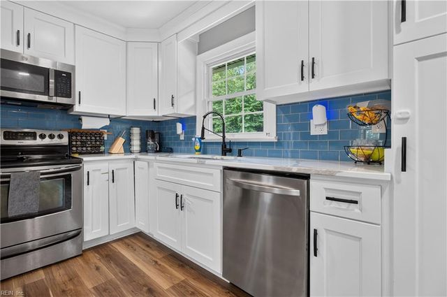 1621 Ronald DR, Suffolk, VA 23434