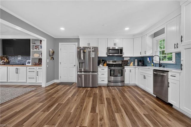 1621 Ronald DR, Suffolk, VA 23434