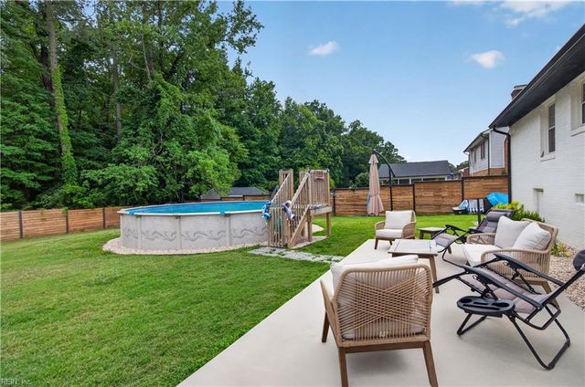 1621 Ronald DR, Suffolk, VA 23434