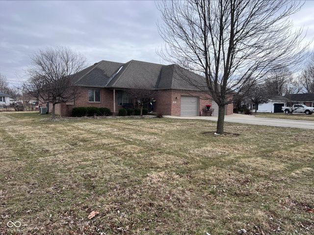 608 N 10th Street, Middletown, IN 47356