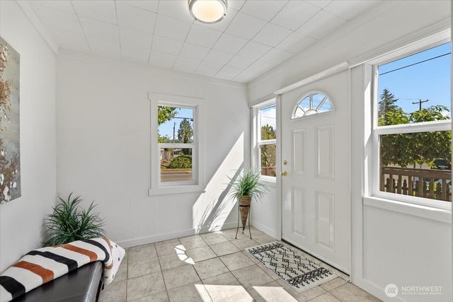 402 W Galena Street, Granite Falls, WA 98252