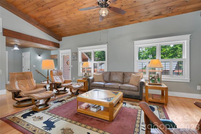 2 Duya Court, Brevard, NC 28712
