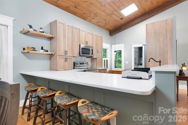 2 Duya Court, Brevard, NC 28712