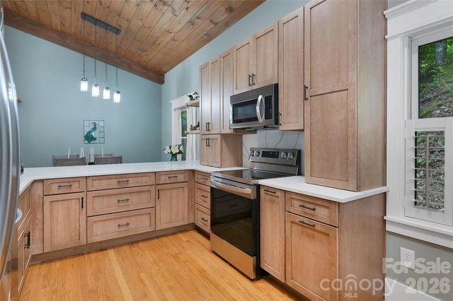 2 Duya Court, Brevard, NC 28712