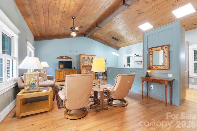 2 Duya Court, Brevard, NC 28712