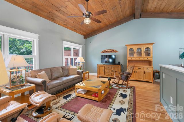 2 Duya Court, Brevard, NC 28712