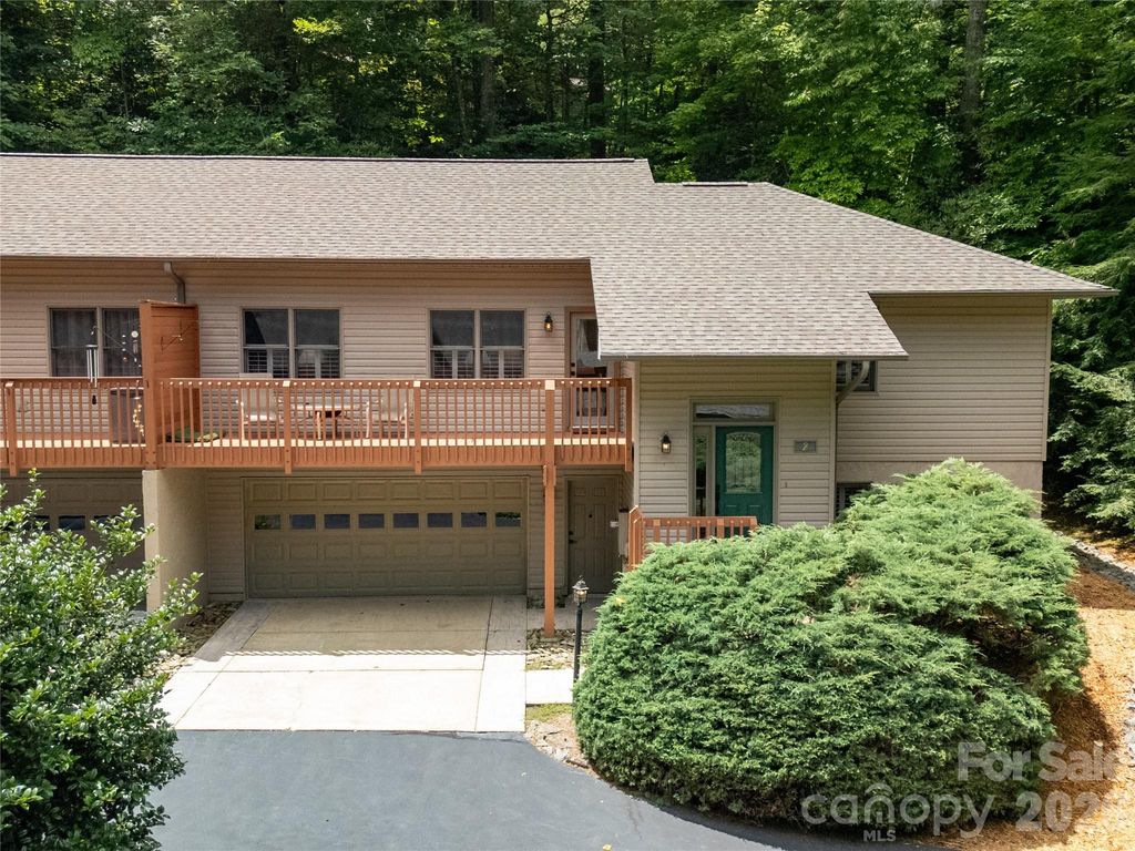 2 Duya Court, Brevard, NC 28712