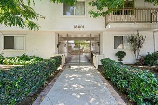 18601 Collins D30, Tarzana, CA 91356