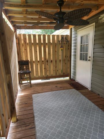 1638 Barnett Road, Cross Hill, SC 29332