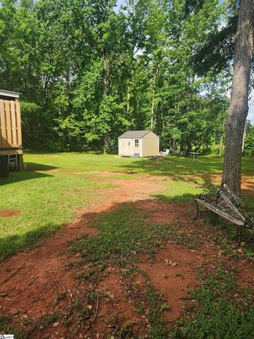 1638 Barnett Road, Cross Hill, SC 29332