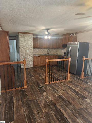 1638 Barnett Road, Cross Hill, SC 29332