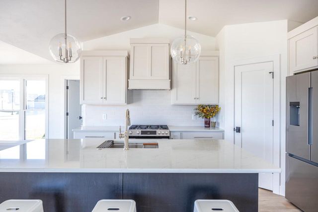 1622 SAGE CROSSING, Oshkosh, WI 54904