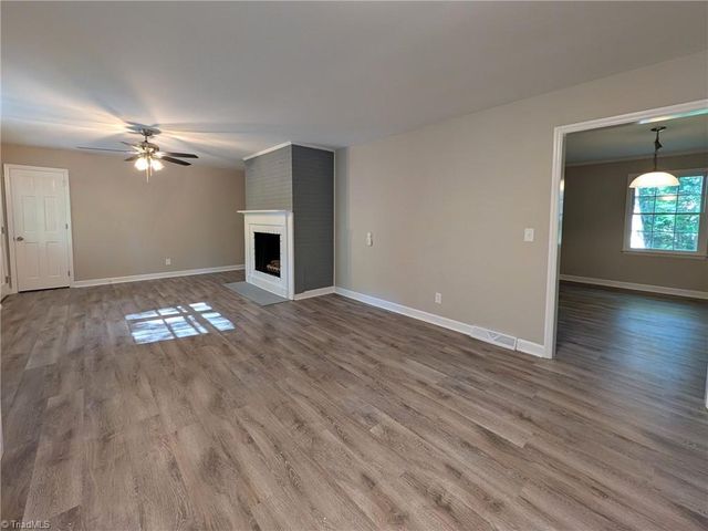 2696 Belwick Drive, Winston-salem, NC 27106