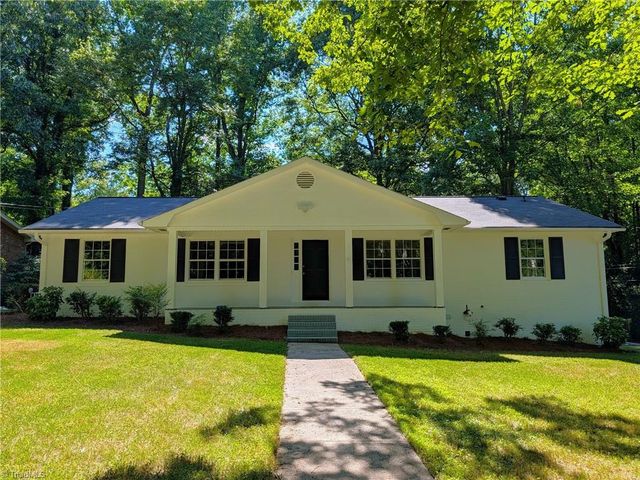 2696 Belwick Drive, Winston-salem, NC 27106