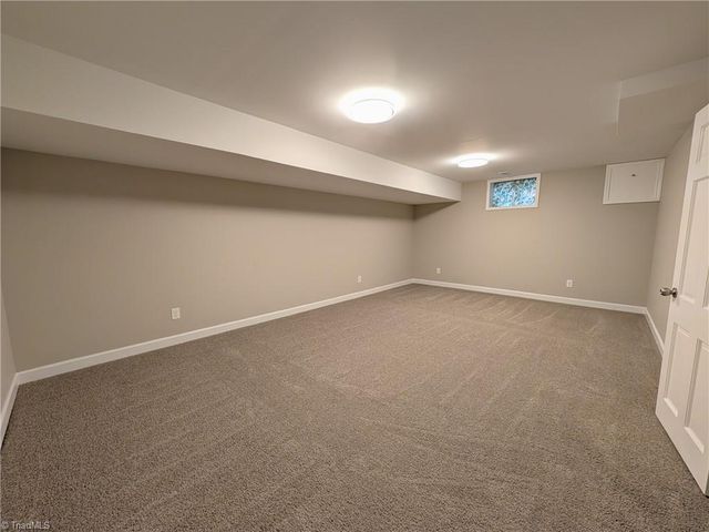 2696 Belwick Drive, Winston-salem, NC 27106