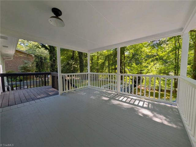 2696 Belwick Drive, Winston-salem, NC 27106