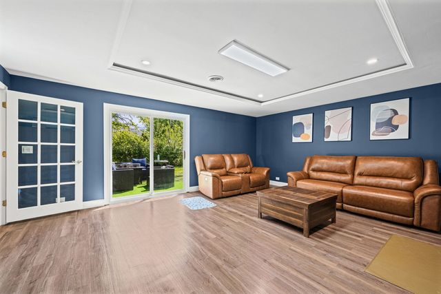 1011 Beverly Drive, Wheeling, IL 60090