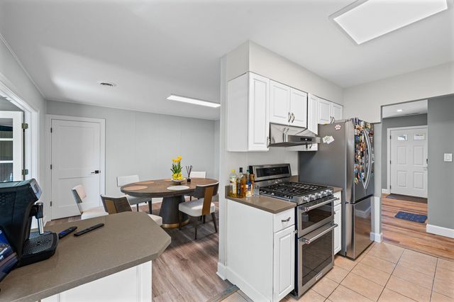 1011 Beverly Drive, Wheeling, IL 60090
