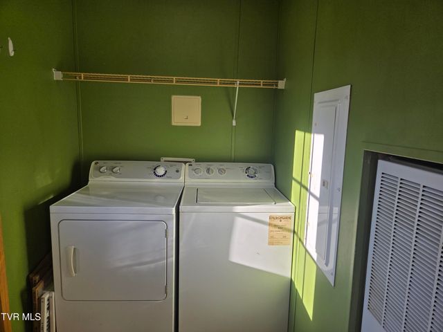 158 North Drive, Marion, VA 24354