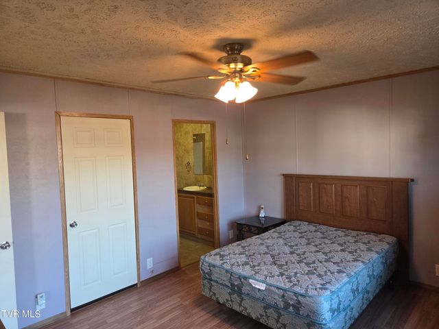 158 North Drive, Marion, VA 24354