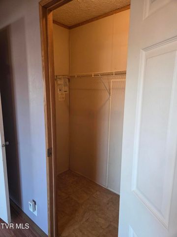 158 North Drive, Marion, VA 24354