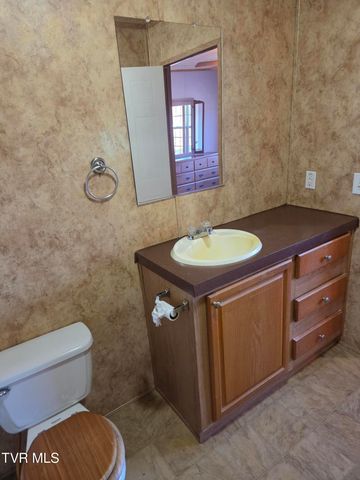 158 North Drive, Marion, VA 24354