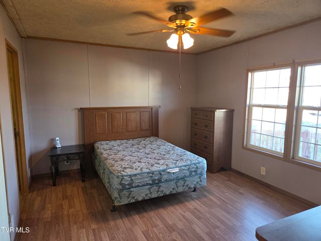 158 North Drive, Marion, VA 24354