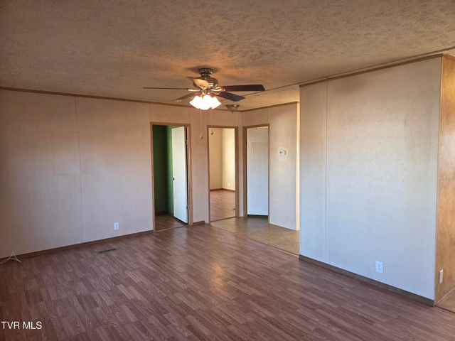 158 North Drive, Marion, VA 24354