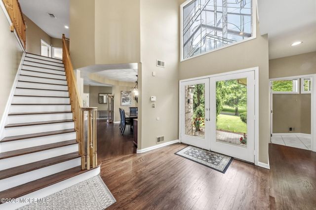440 Fawns Run, Morganville, NJ 07751