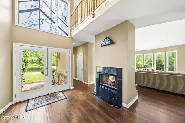 440 Fawns Run, Morganville, NJ 07751