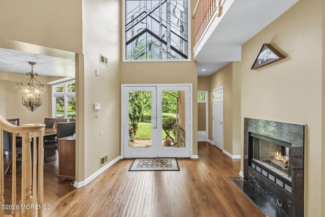 440 Fawns Run, Morganville, NJ 07751