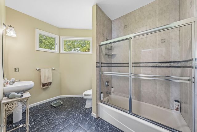 440 Fawns Run, Morganville, NJ 07751