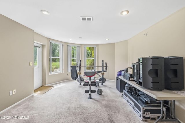 440 Fawns Run, Morganville, NJ 07751