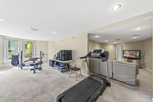 440 Fawns Run, Morganville, NJ 07751