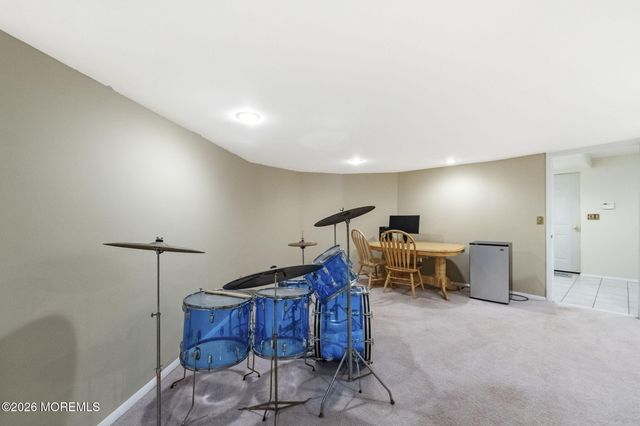 440 Fawns Run, Morganville, NJ 07751