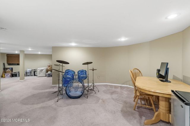 440 Fawns Run, Morganville, NJ 07751