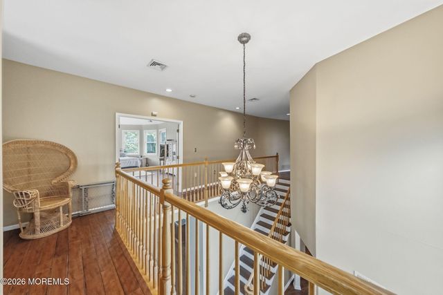 440 Fawns Run, Morganville, NJ 07751